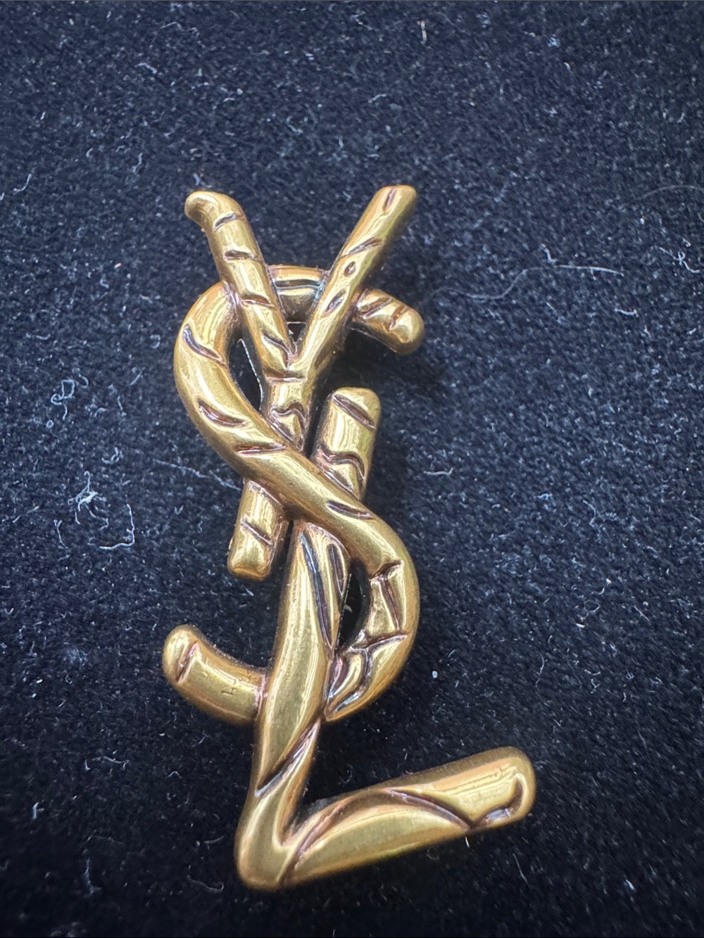 Brooch  Twisted  Pin in antique Gold-Tone
